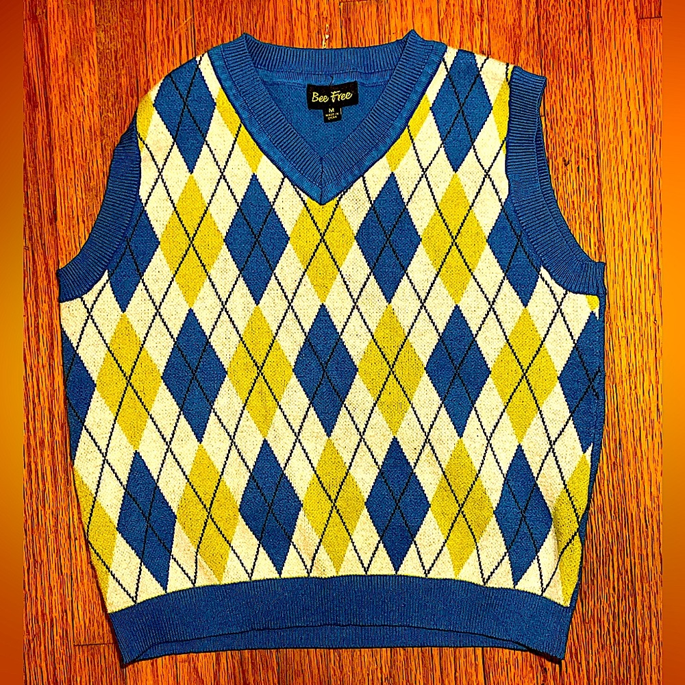 Bee free sweater vest, never worn
